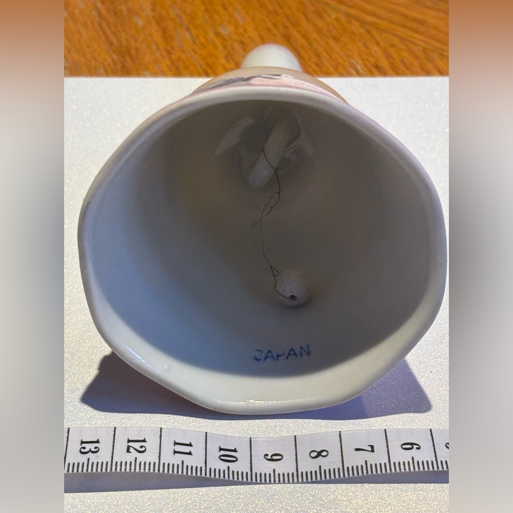 Vintage Pink and White Porcelain Green Gables Decorative Souvenir Bell - Picture 4 of 7